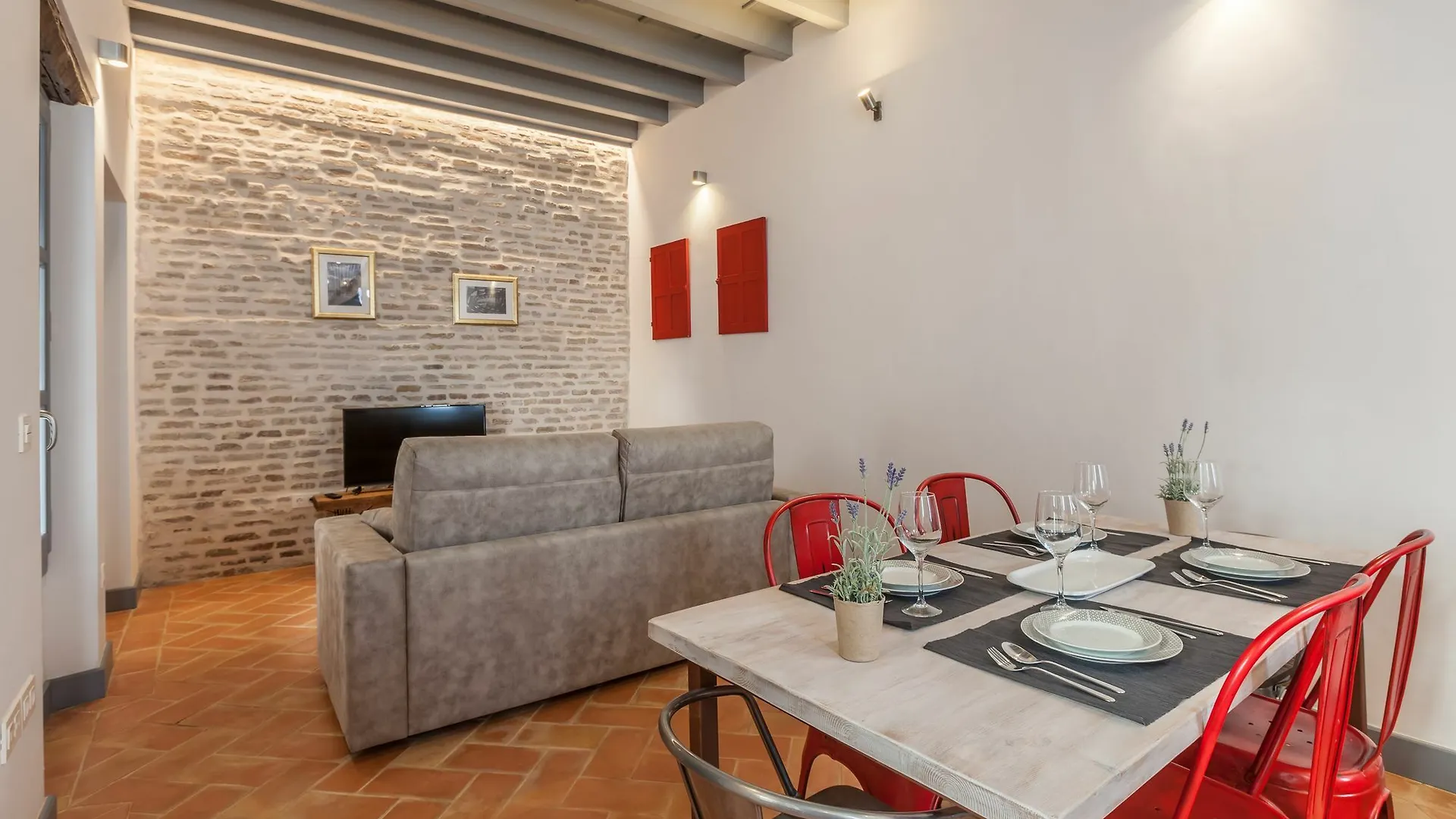 Apartamentos Tintes12 Seville