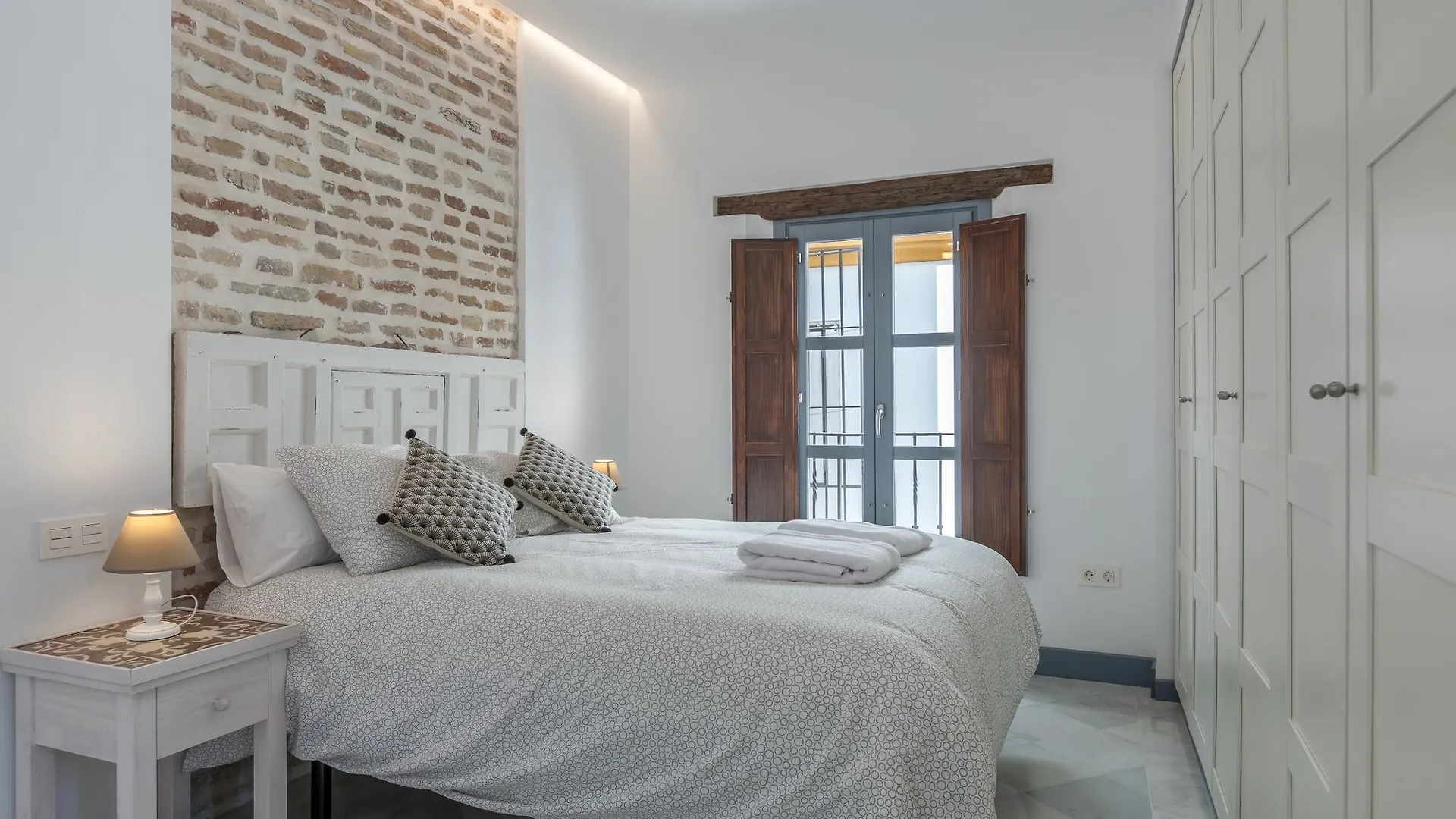 Apartamentos Tintes12 Seville